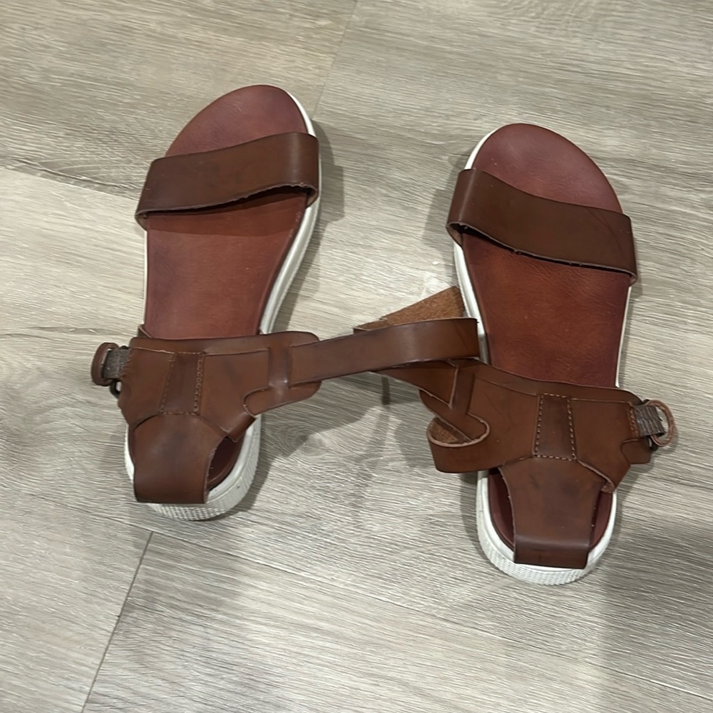 MIA sandals